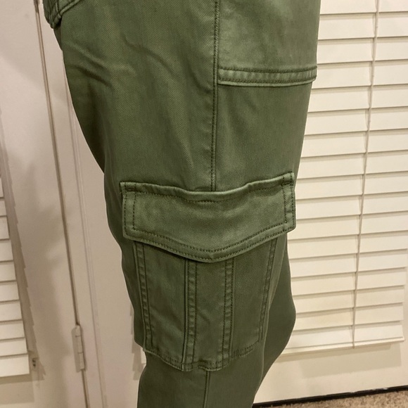 SPANX Stretch Twill Ankle Cargo Pants Soft Sage Green Size Medium Petite NWT - Picture 6 of 10